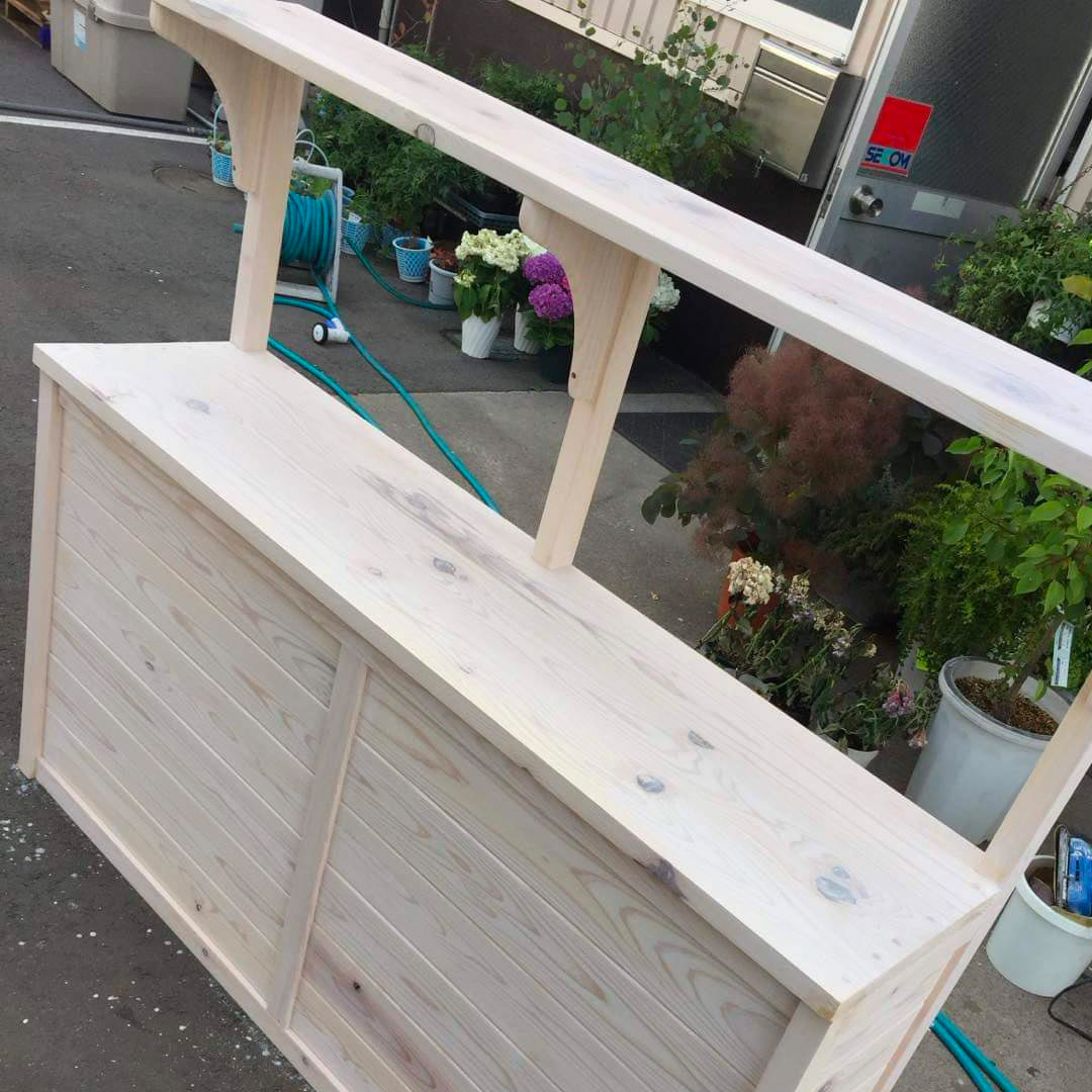 Garden display shelf